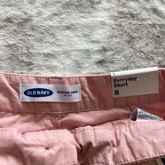 NWT Old Navy Everyday Short Mid-Rise light pink woman’s size 8 - Picture 3 of 6